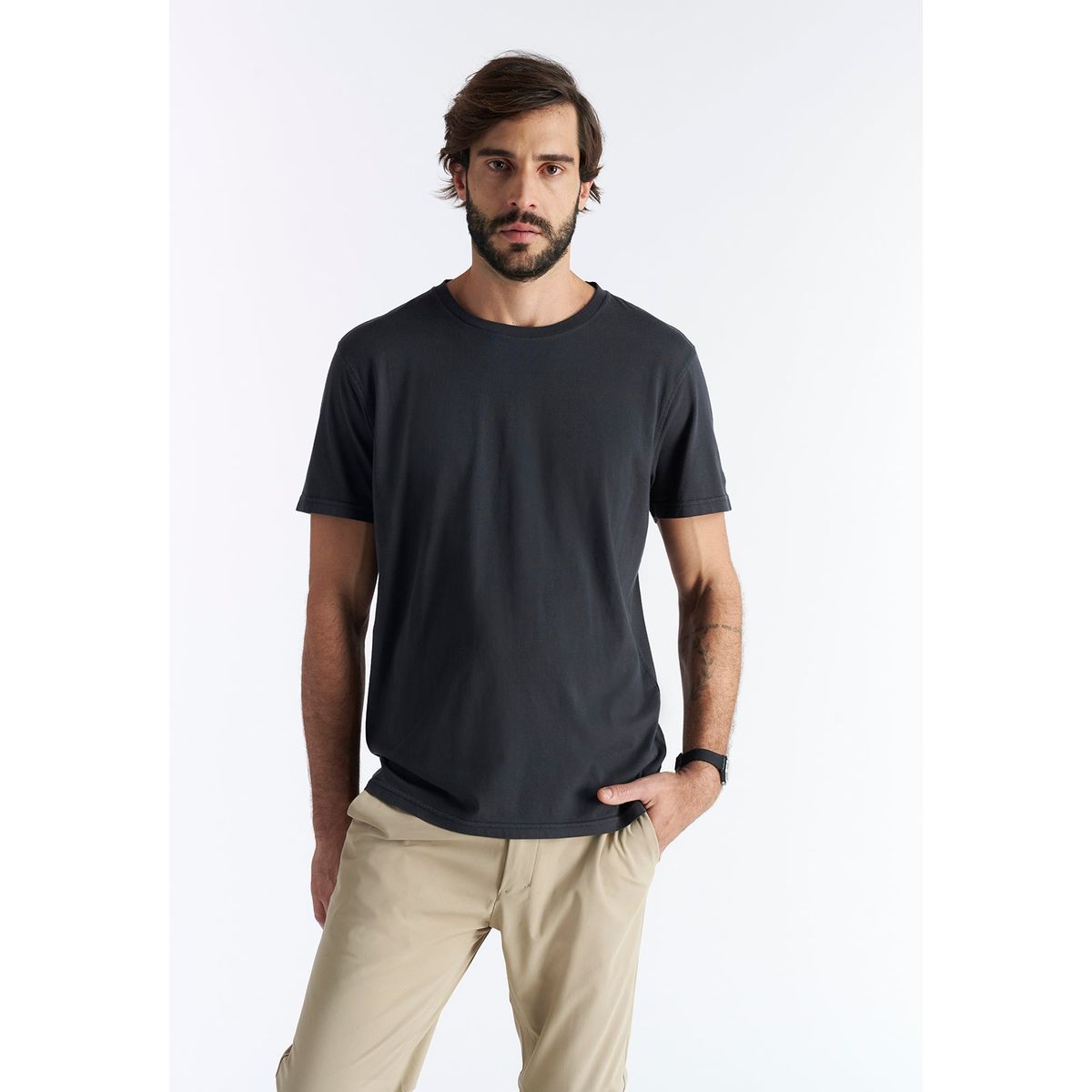 NIMTU - Polera Tres Cruces Negro Nimtu