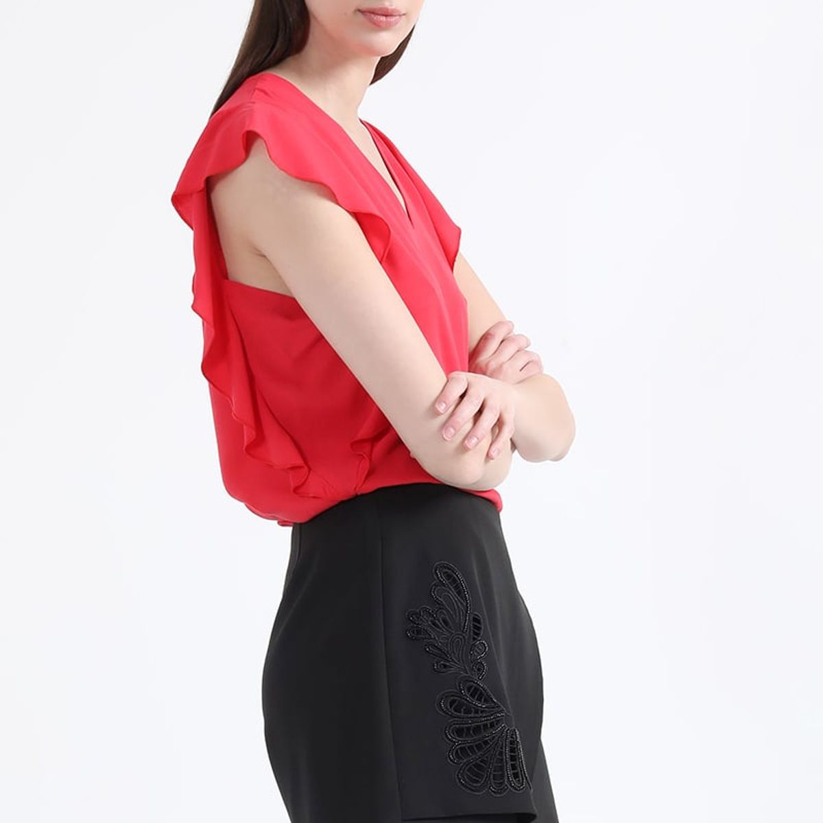 LIOLA - Falda Pantalón Tiro Alto, Con Bordado Richelieu, Negro Liola