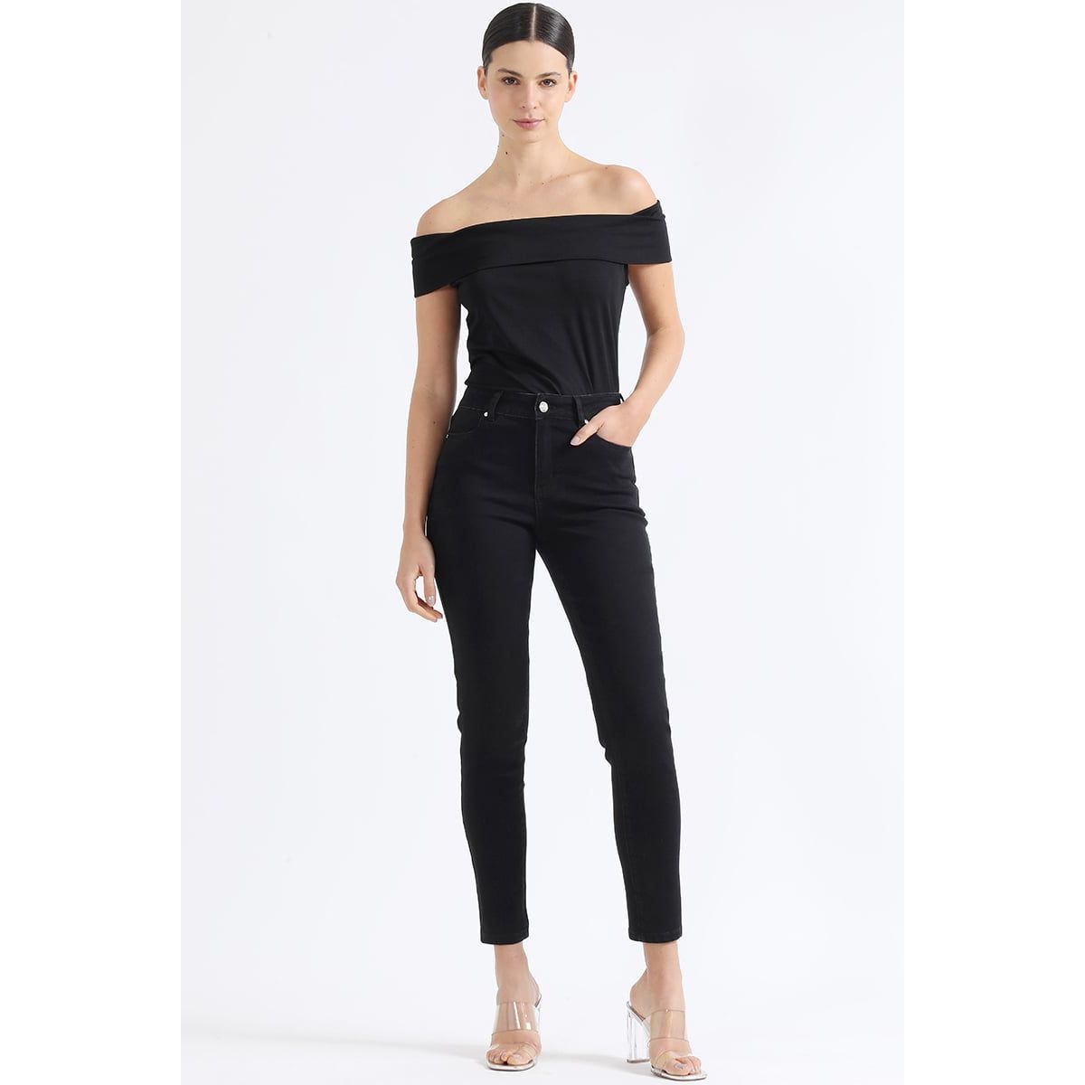 LIOLA - Jeans Color Skinny, Bordado, Tiro Medio, Negro Liola