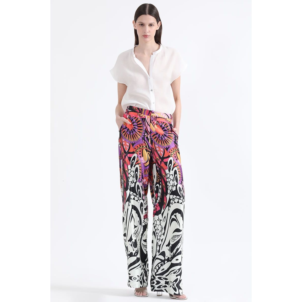 LIOLA - Pantalon Ancho Satin Estampado, Tiro Alto, Negro Liola