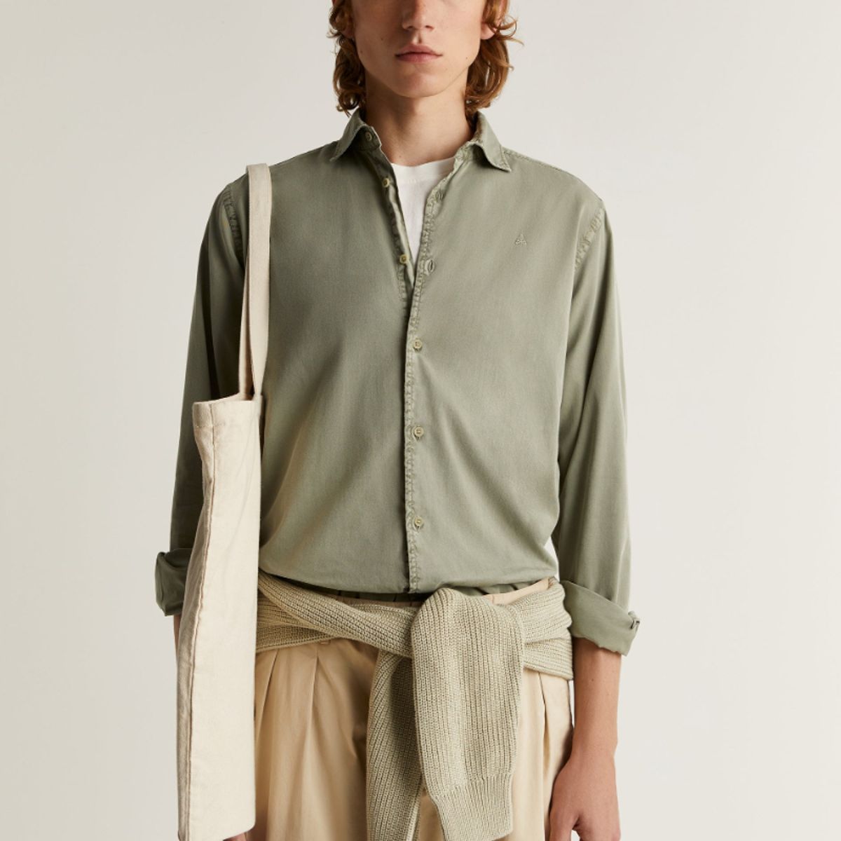 SCALPERS - Camisa Calavera Bordada Tono Lightkhaki