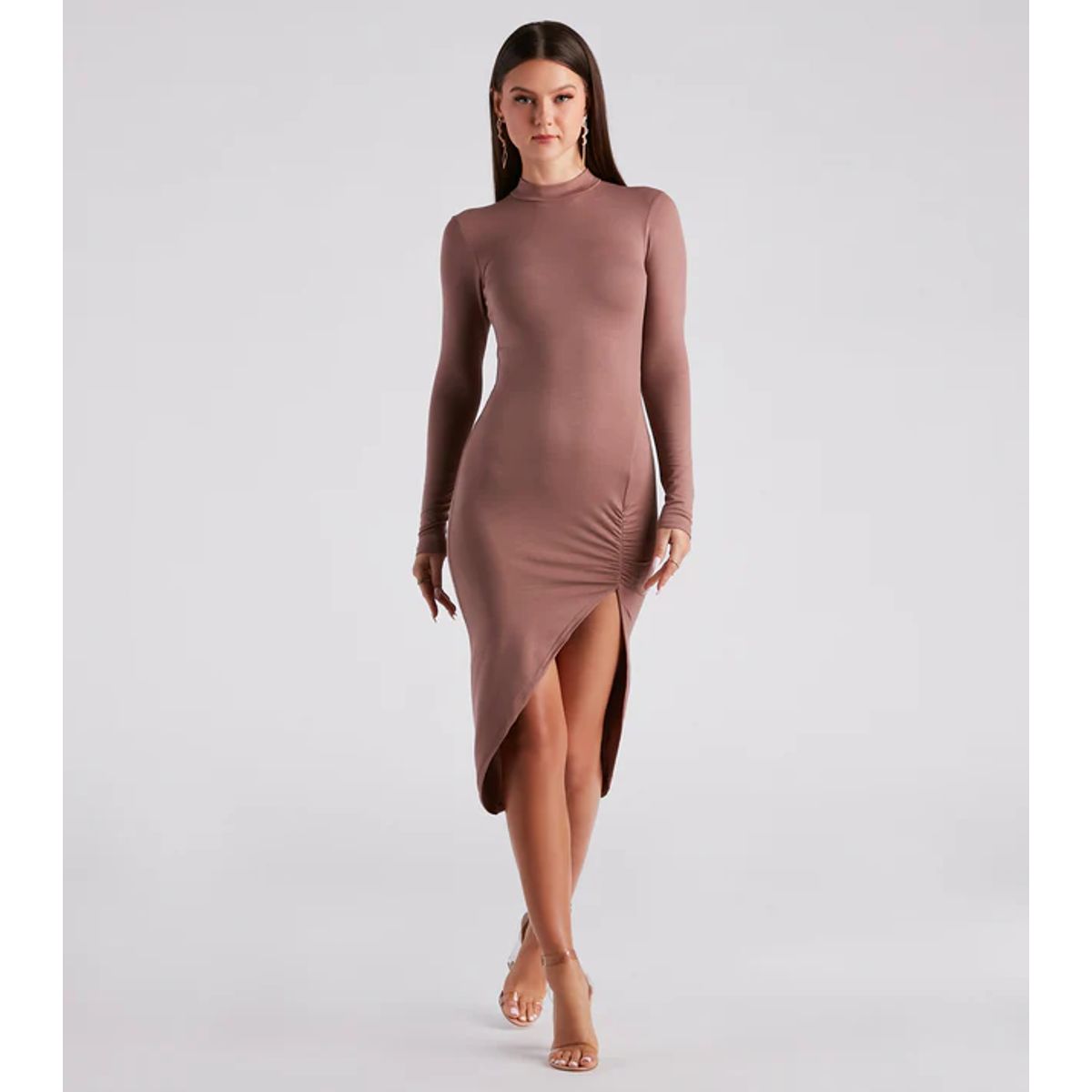 WINDSOR - A Casual Slay Ruched Midi Dress