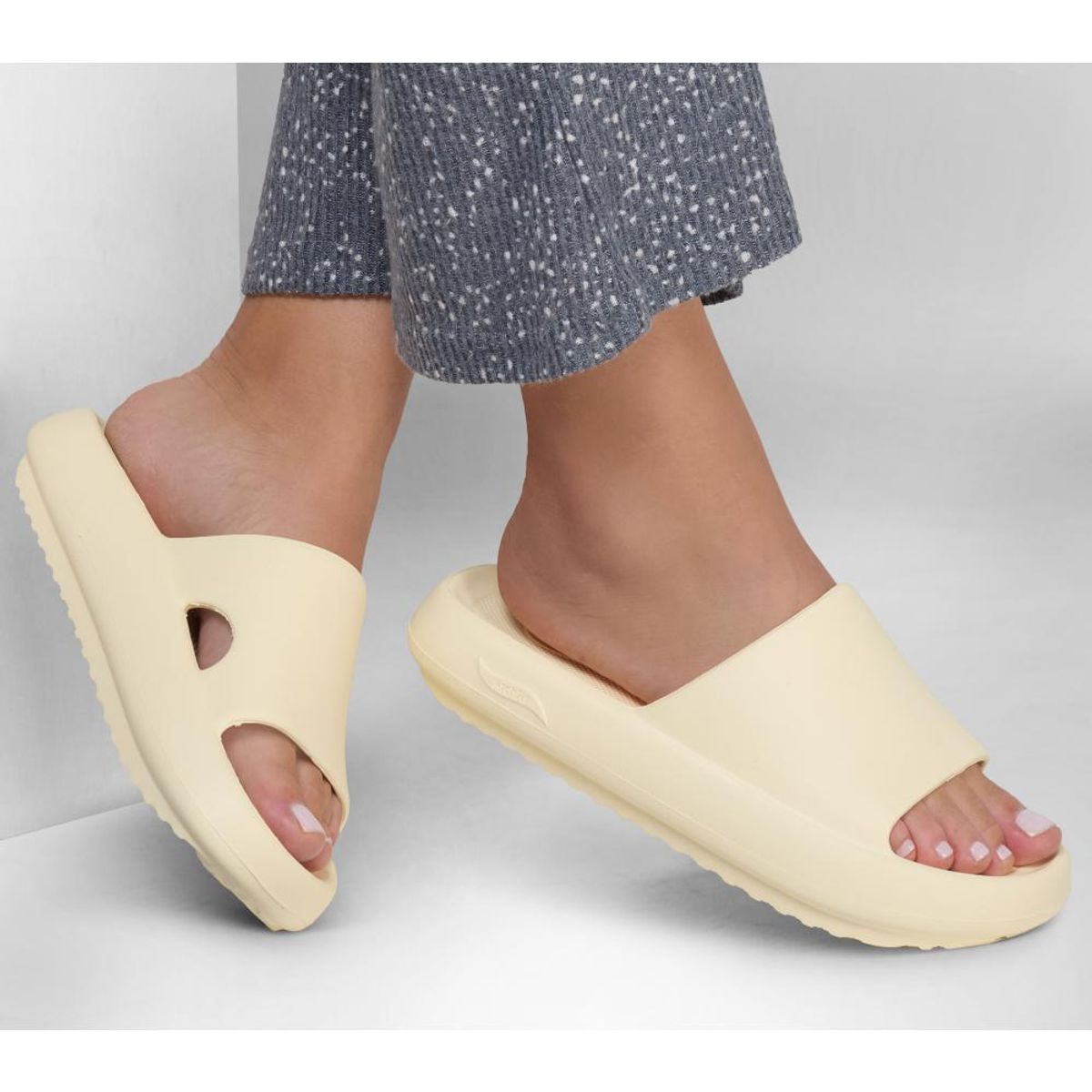 SKECHERS - Sandalia Mujer Arch Fit Horizon Amarillo Skechers