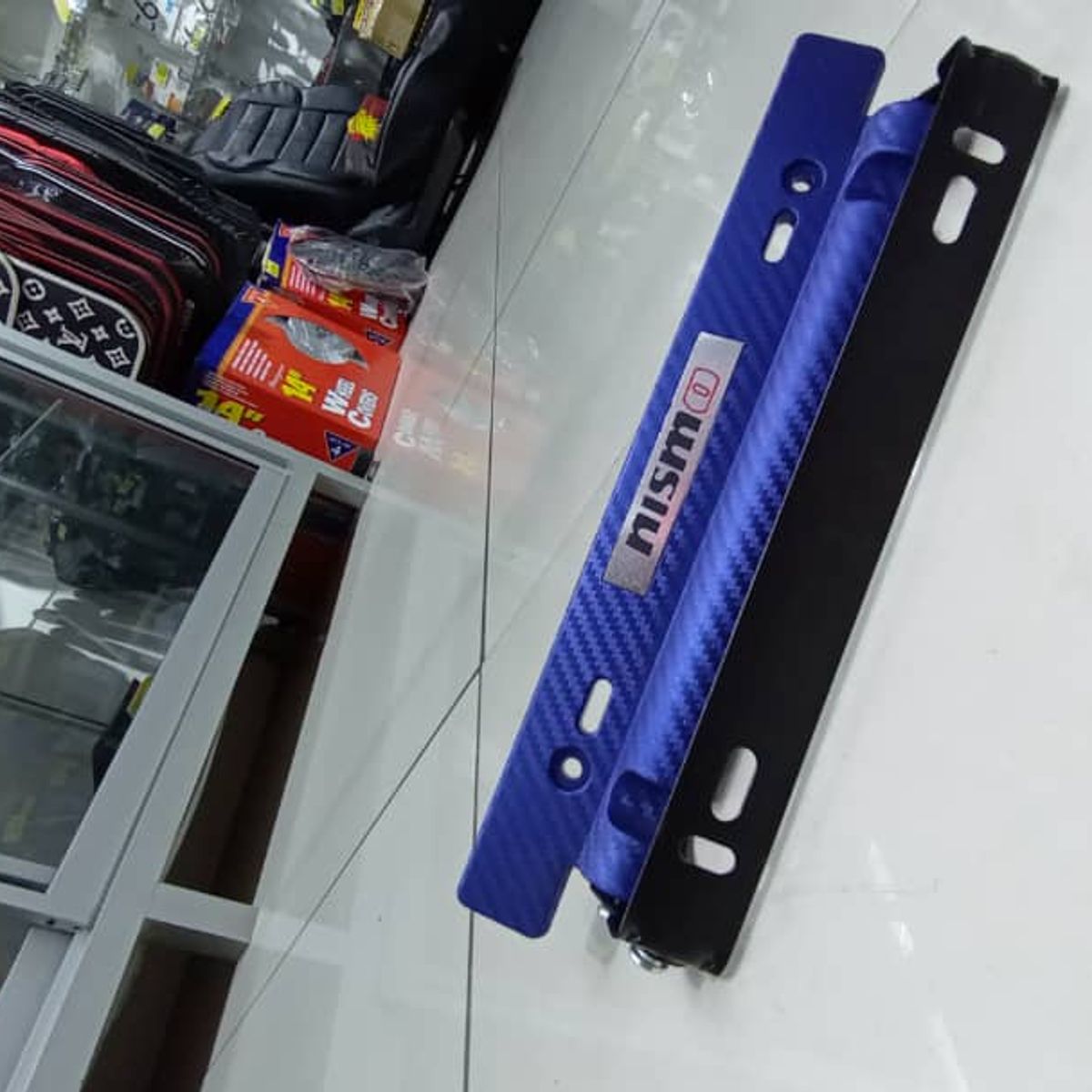 GENERICO - X1 Porta placa auto tipo fibra carbono azul nismo