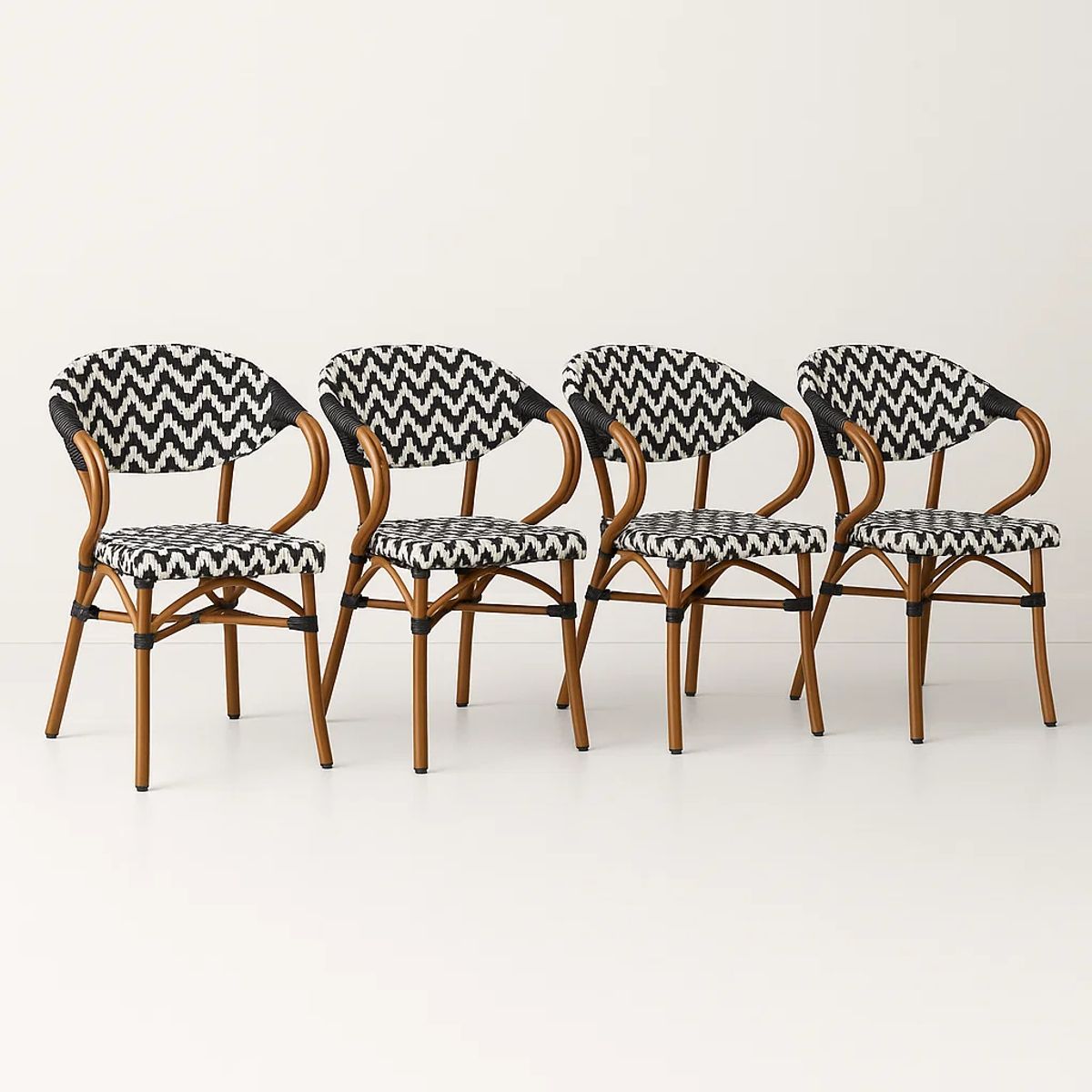 KLIK - Pack de 4 Sillas Bistro Parisina con reposabrazos - Blanca con negro