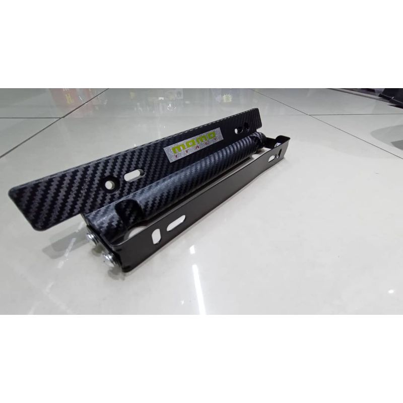 GENERICO - X1 Porta placa auto tipo fibra carbono negro momo