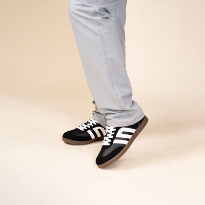 Imagen 2 del producto Zapatilla Hombre Negro Konstantin Apóstol