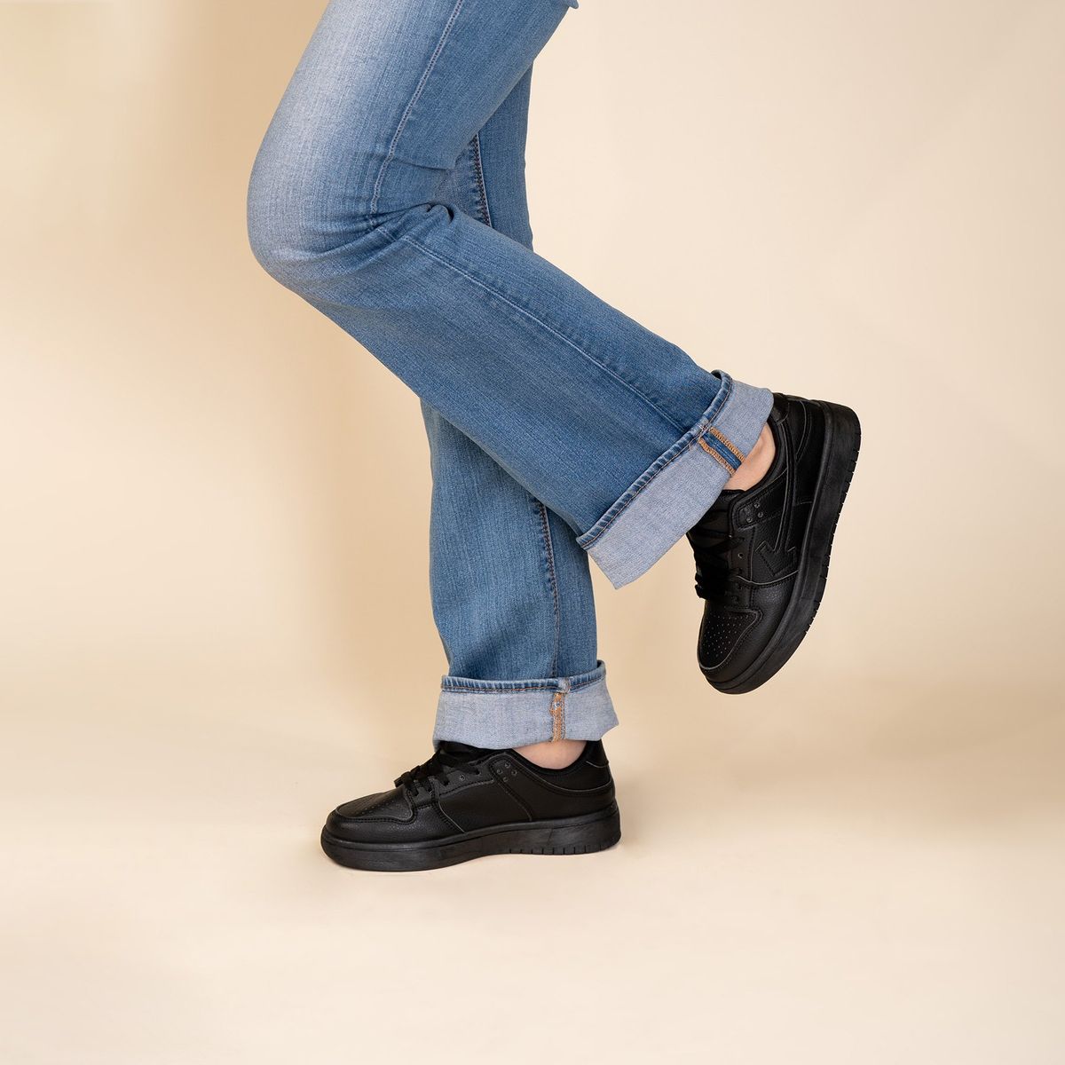 CHINITOWN - Zapatilla Mujer Negro Betina Chinitown