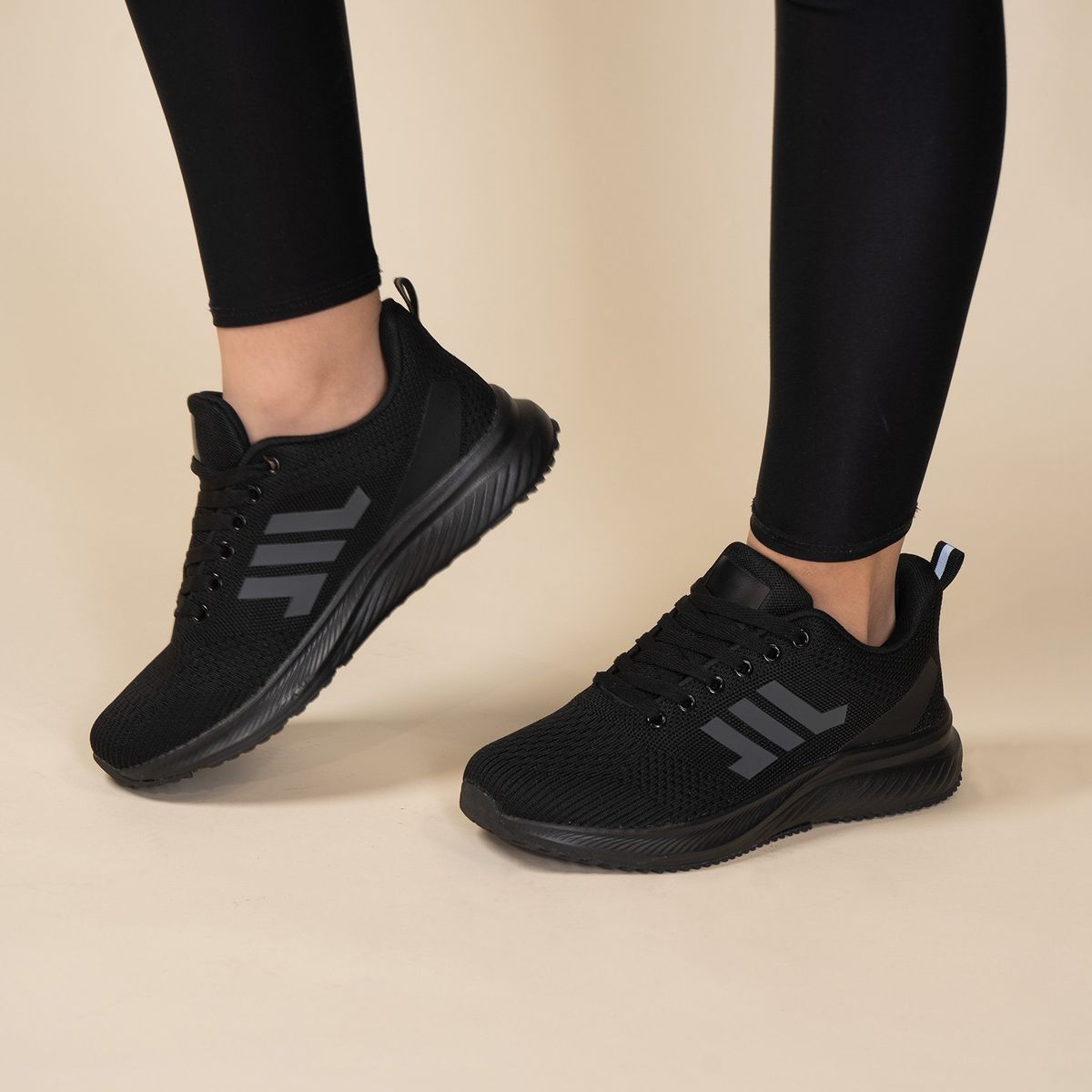 APOSTOL - Zapatilla Mujer Negro Andrea Apóstol