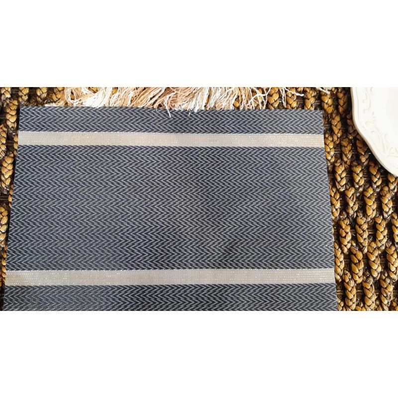 GENERICO - Set de 6 Individuales Limpiables Negro con Dorado