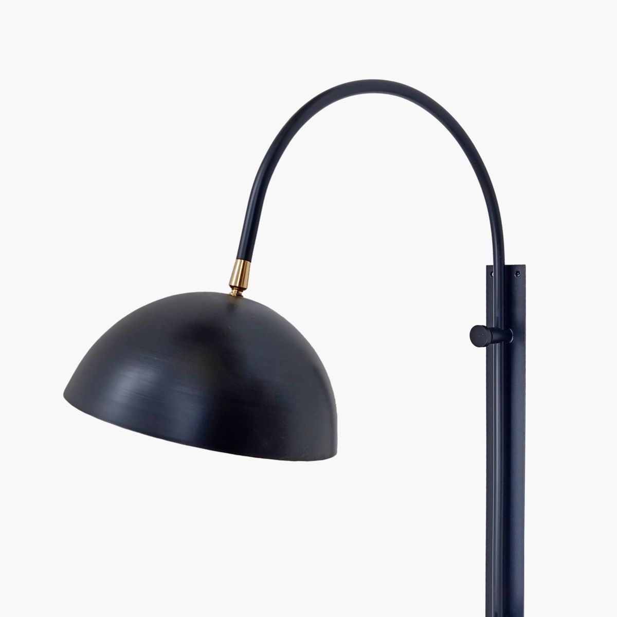 FORM DESIGN - Lámpara de Pared Bogen Negro Form