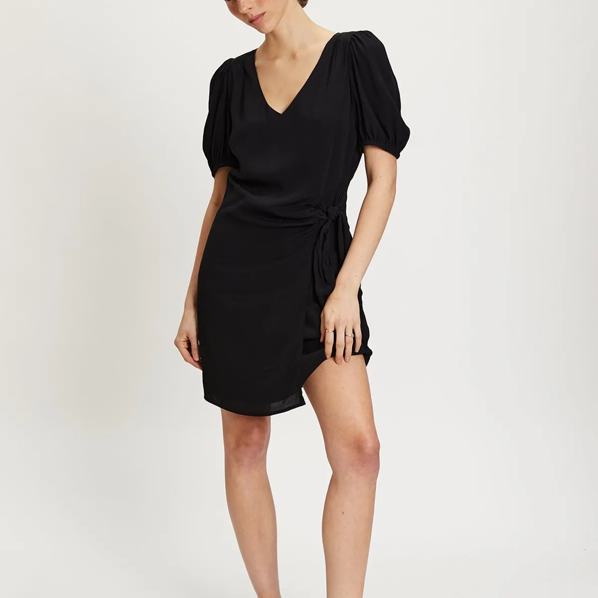 IO - Vestido Corto Negro Mujer Io