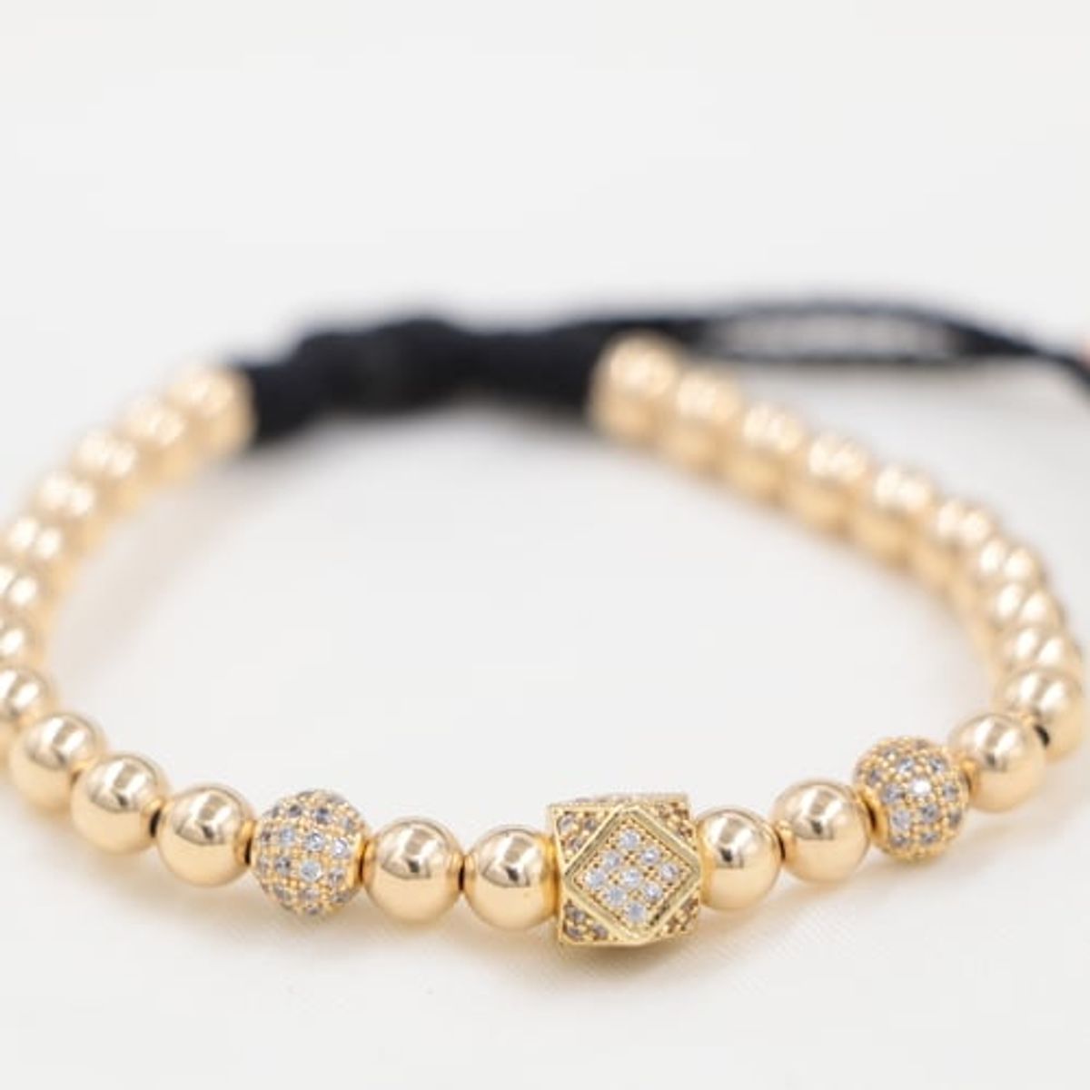 GENERICO - Brazalete con Hexágono Circonias Oro Laminado 18k