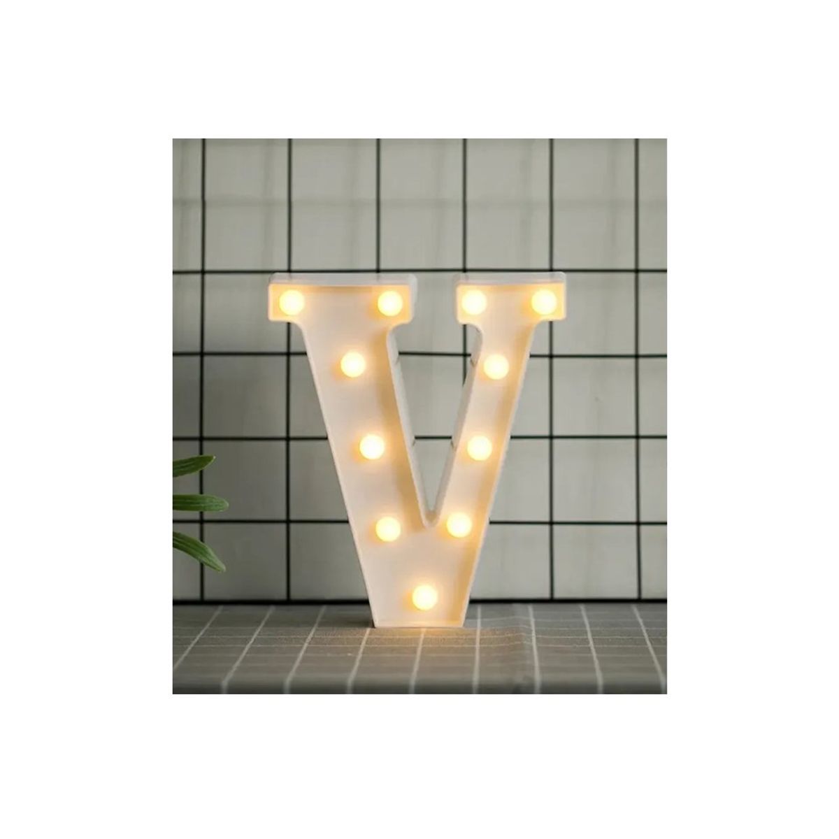 GENERICO - Letras con Luces Led «V»