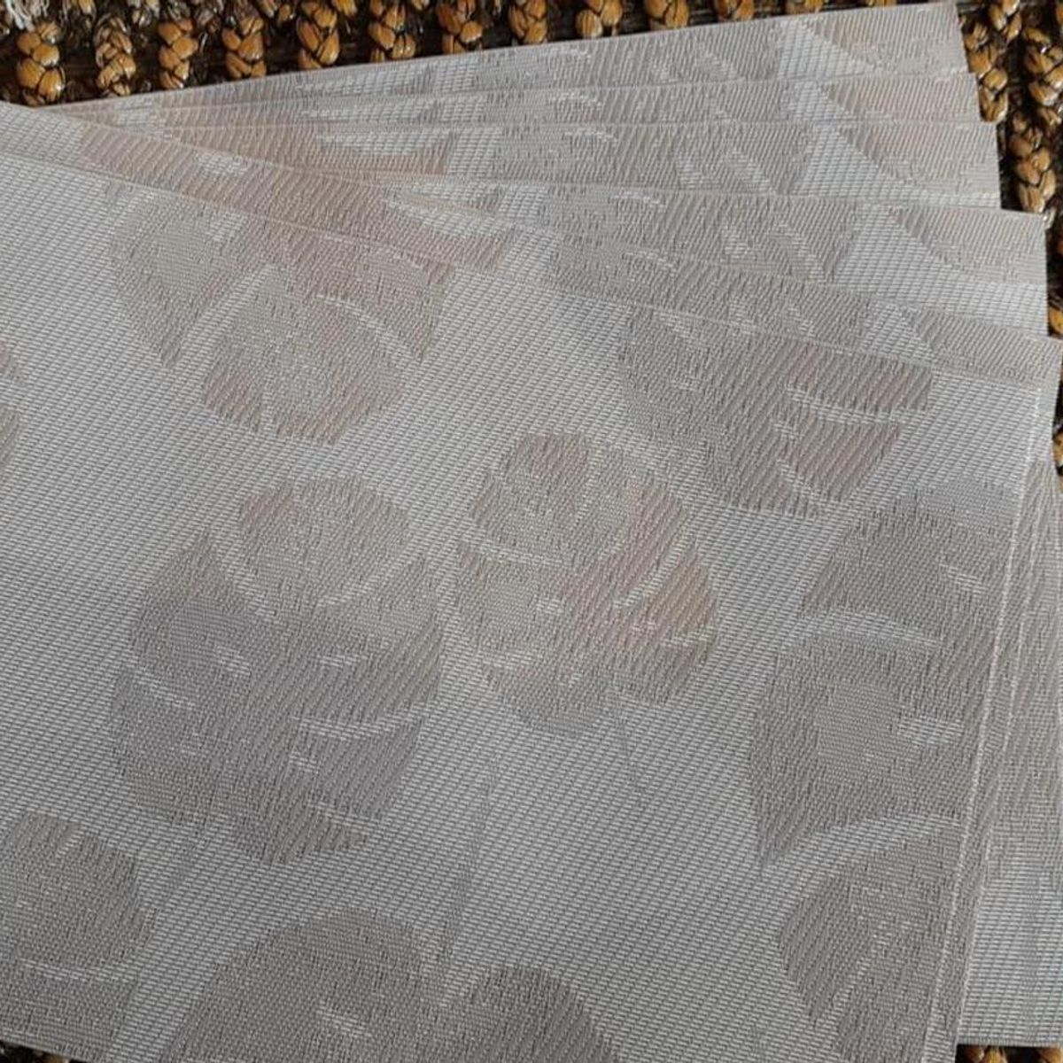 GENERICO - Set de 6 Individuales Limpiables Beige Hoja