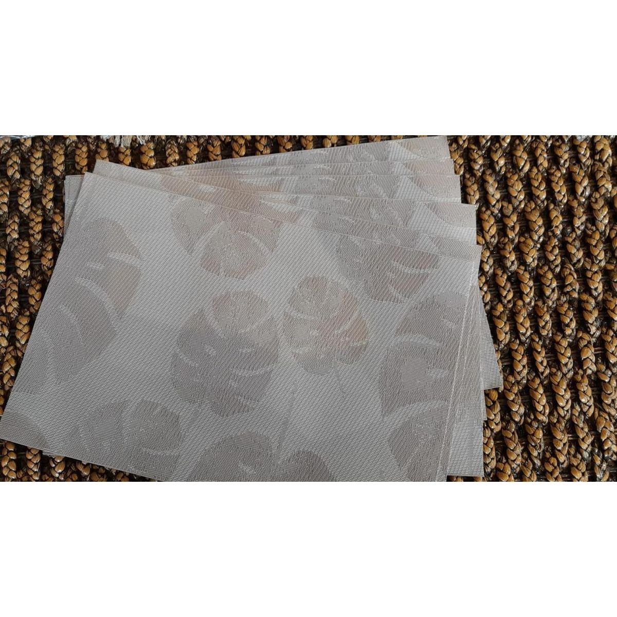 GENERICO - Set de 6 Individuales Limpiables Beige Hoja