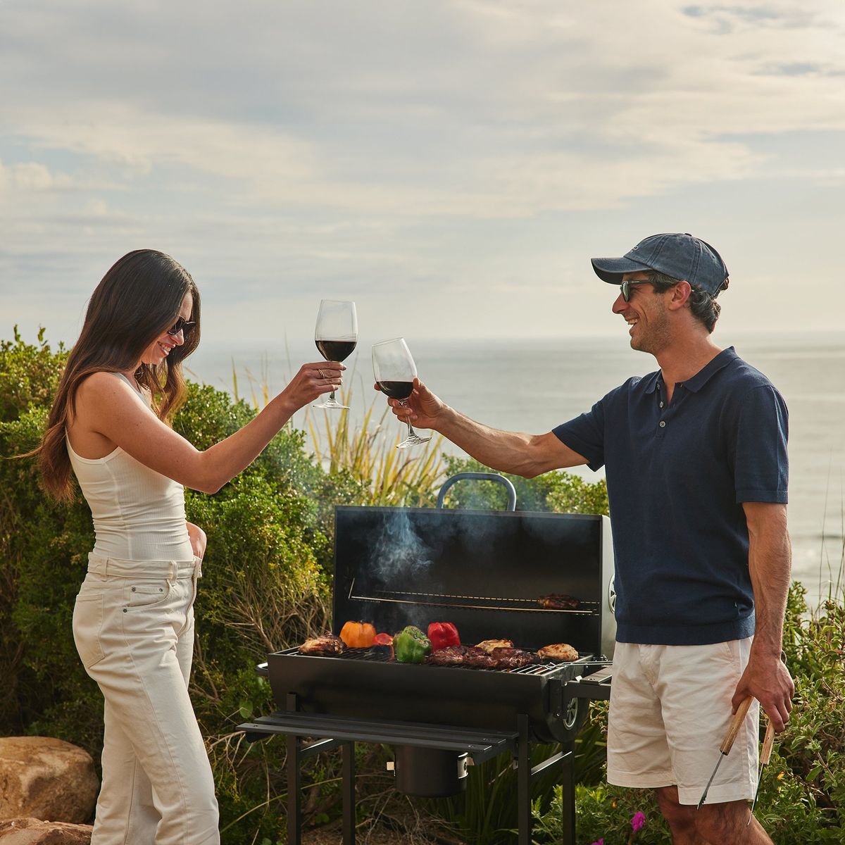 RELAN - Parrilla Tambor a Carbón Relan BBQ Black con Tapa y Ruedas