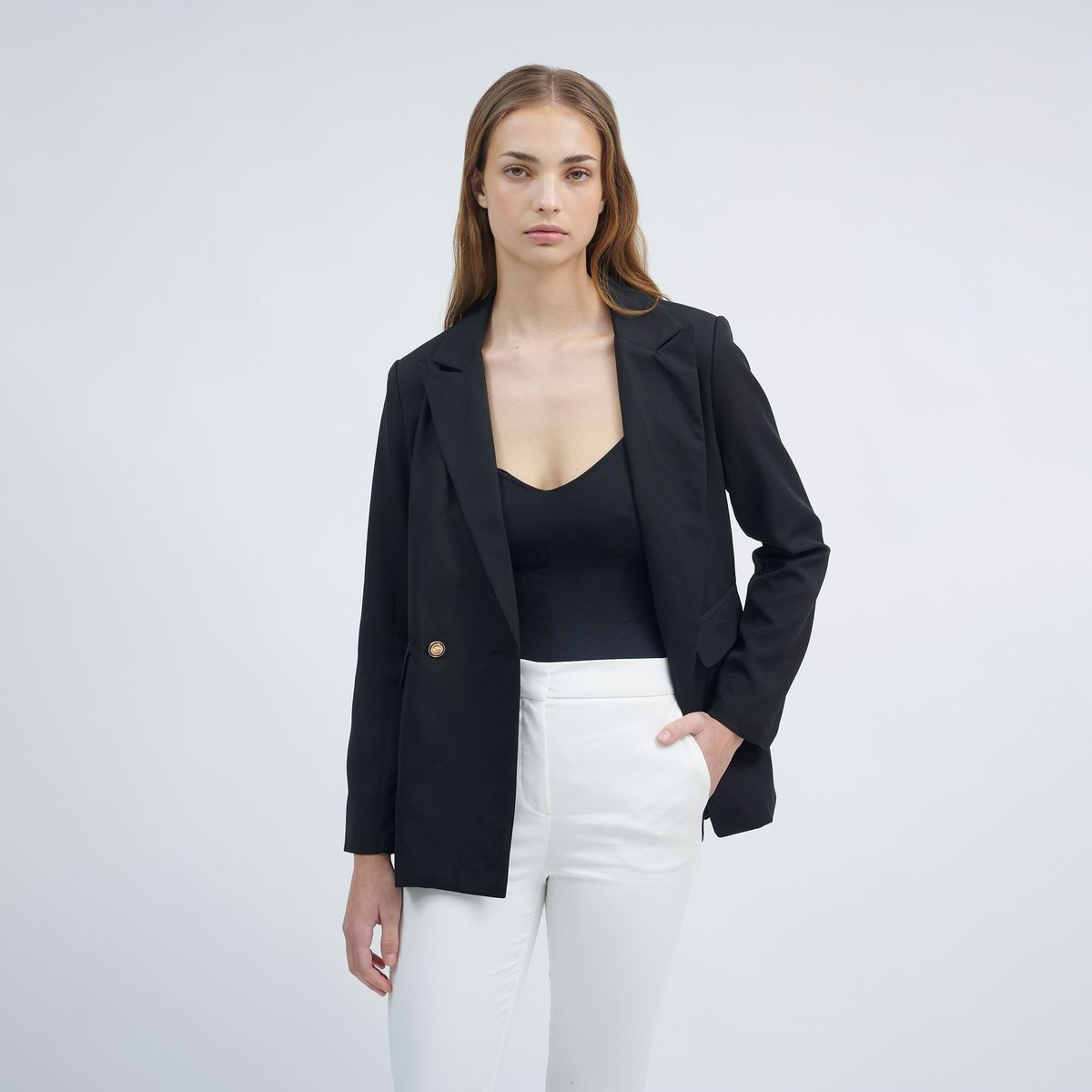 GUINDA - Blazer Oversize con Botonadura Dorada Tailor Guinda