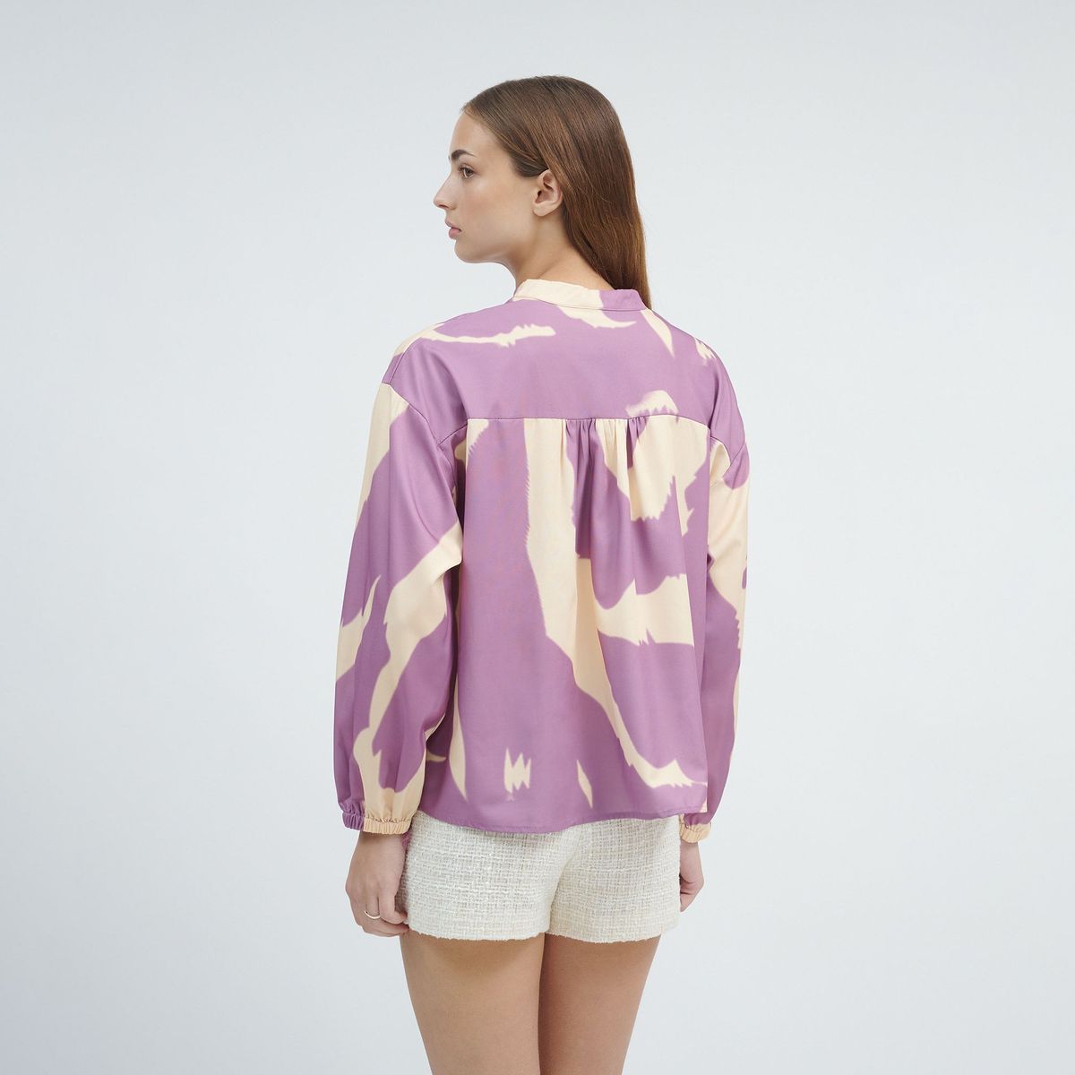 GUINDA - Blusa con Cuello Corto en V Lizzy - GUINDA