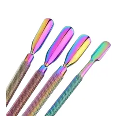 GENERICO - Set De Cuatro Repujadores De Cutículas Tornasol + Estuche