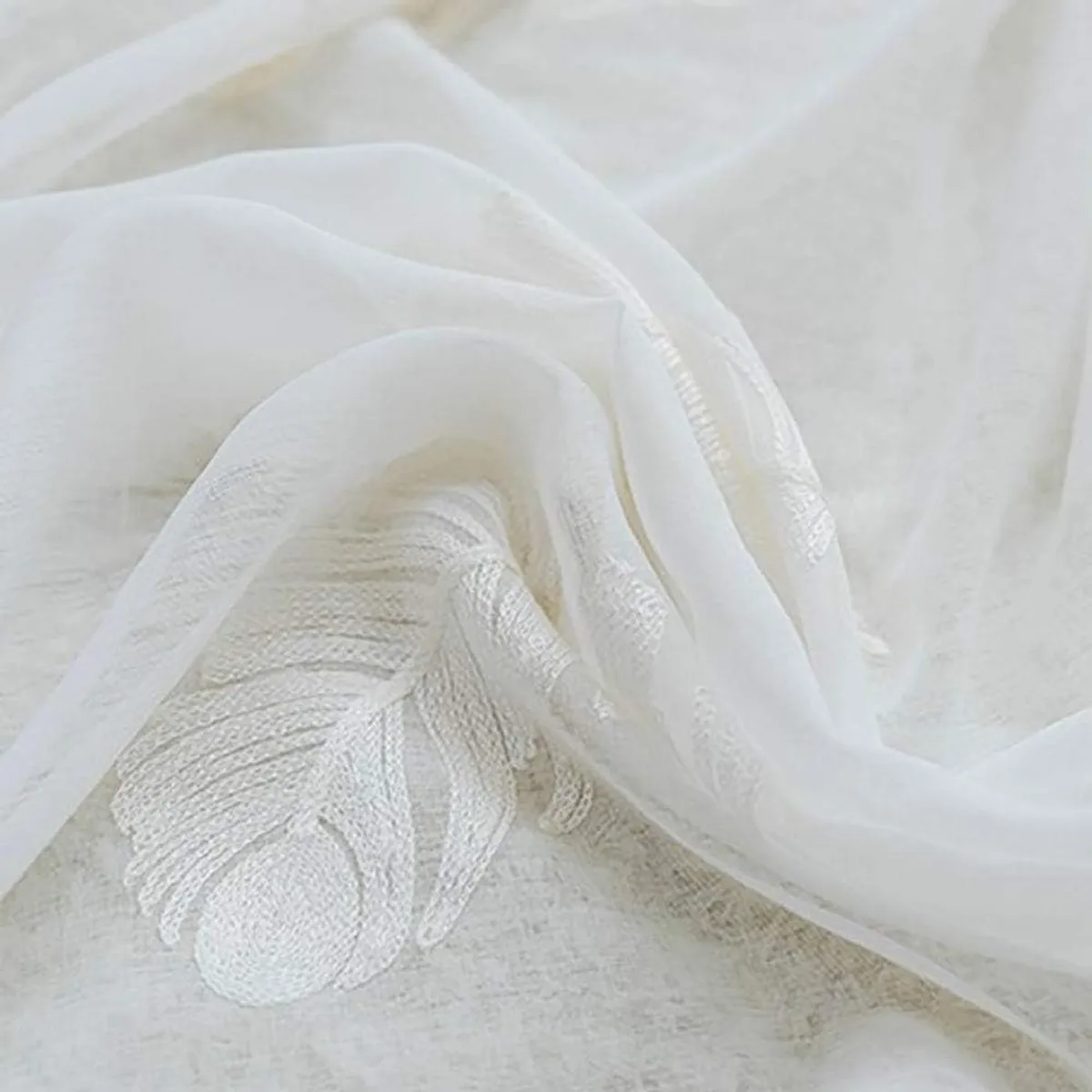 DIANA - visillo translucido bordado PLUMAJE140x230 2 paño con argolla TF