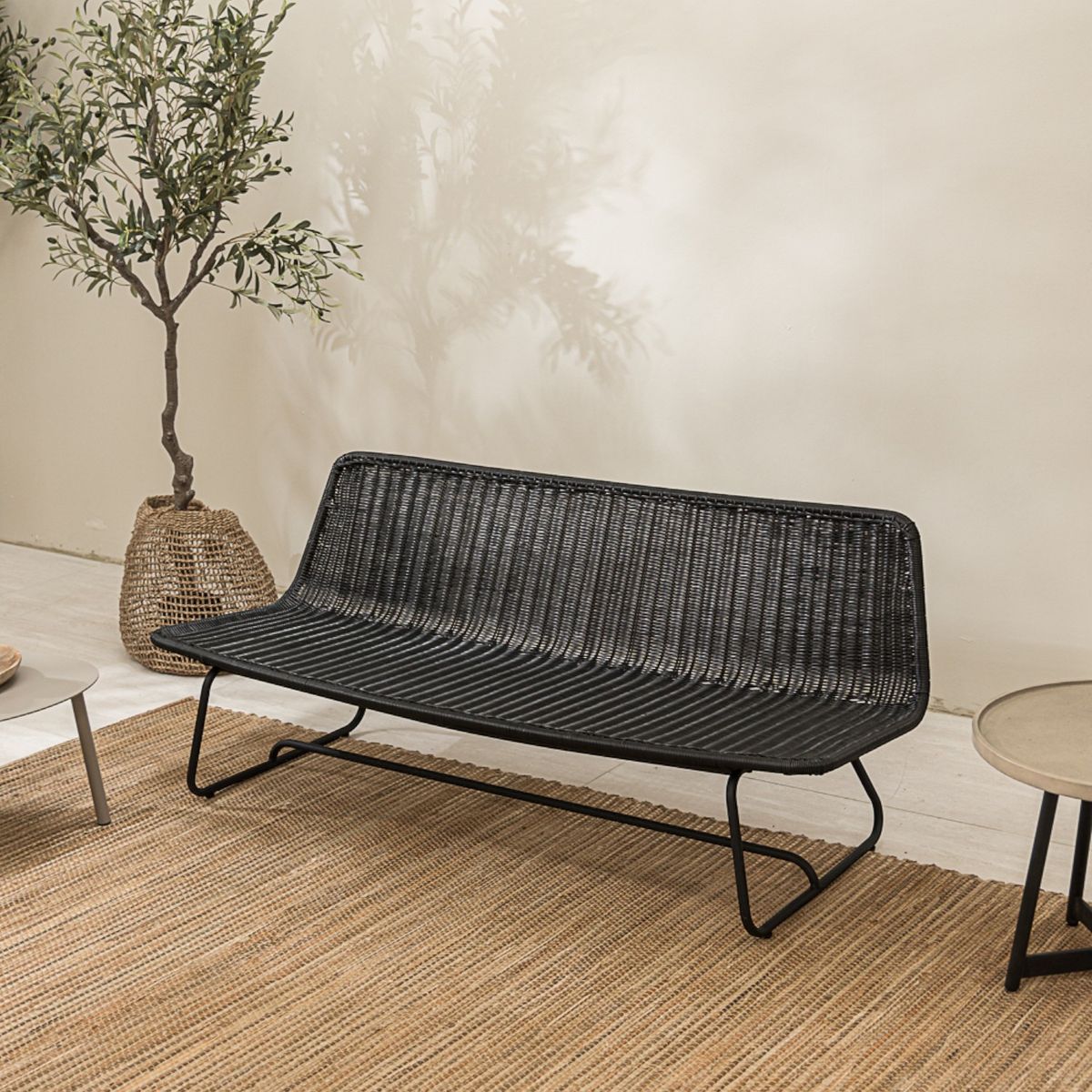 AMOBLE - Sofa terraza Golfet Negro At Amoblé