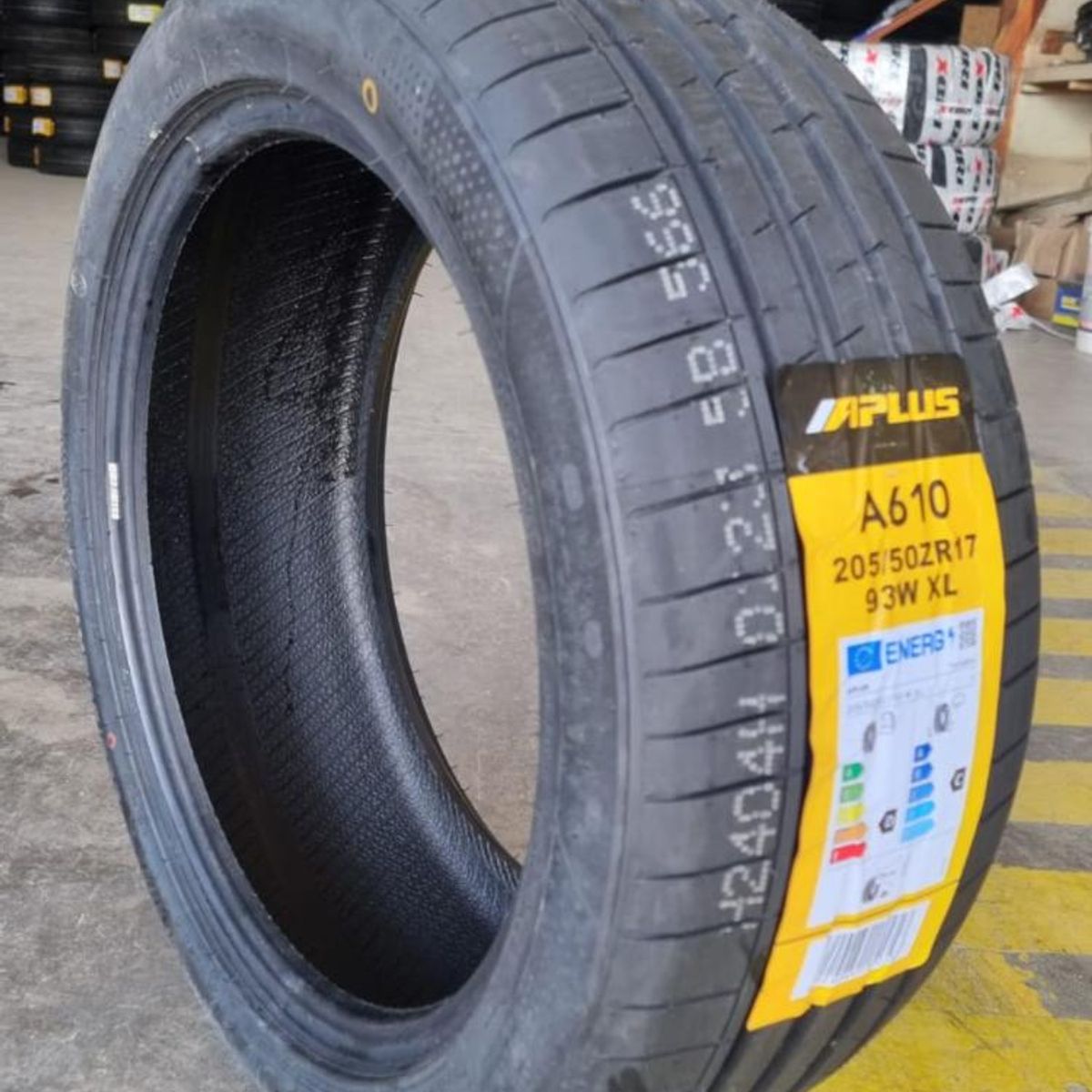 GENERICO - NEUMATICO 20550 R17 APLUS A610 93W ZXL