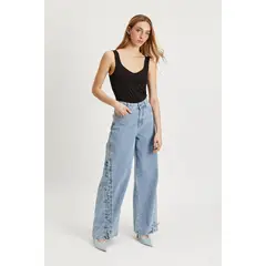 IO - Polera Sin Mangas Negro Mujer