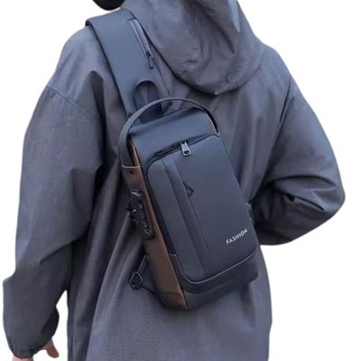 Imagen 2 del producto Bolso De Pecho Antirrobo Para Hombre y Mujer Bandolera De Carga USB
