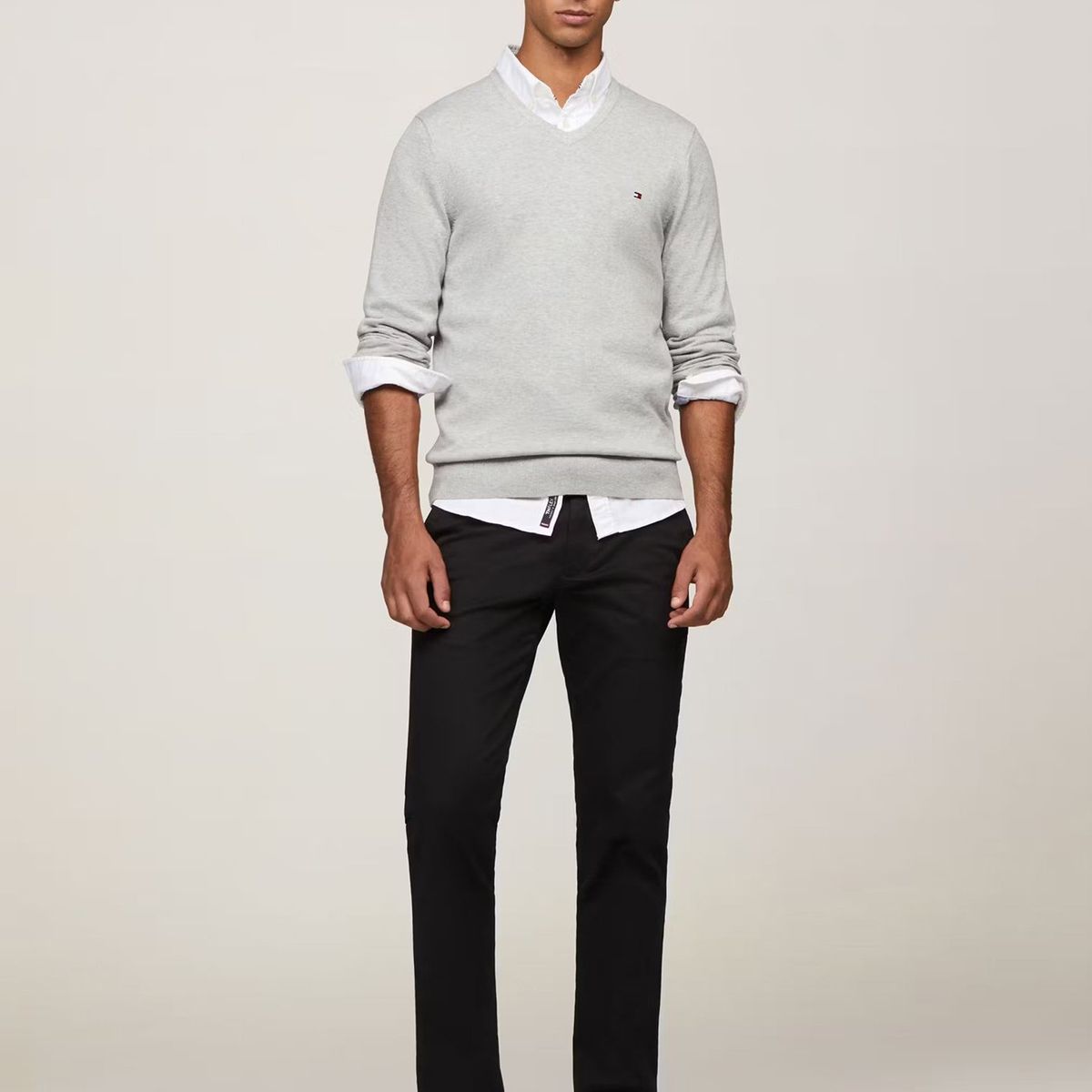 TOMMY HILFIGER - Sweater Básico Signature V-Neck Gris Tommy Hilfiger