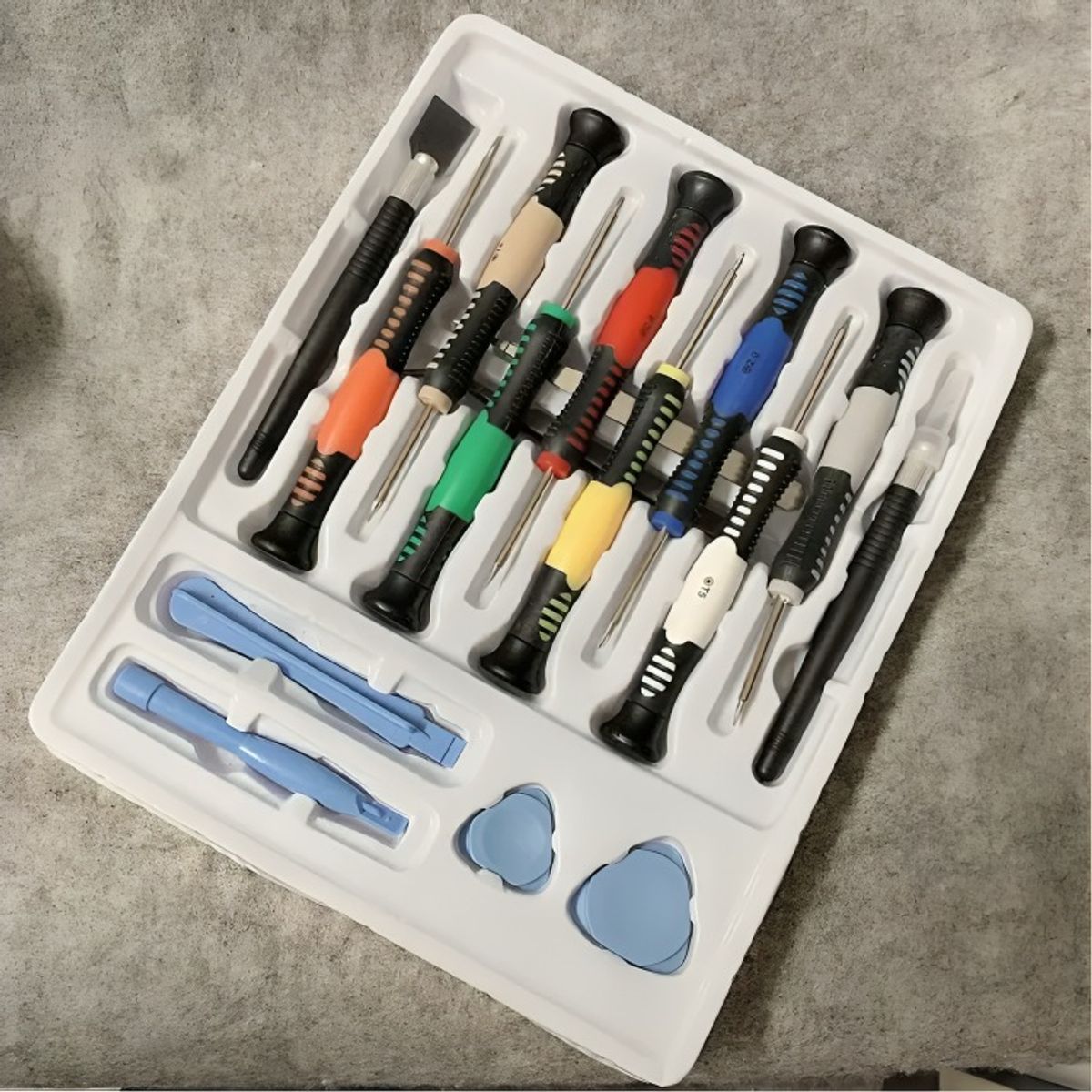 OEM - Kit Herramientas Y Desatornillador Profesional 16 En 1 Full