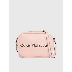 CALVIN KLEIN - Bandolera Sculpted Mono Rosado