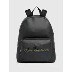 CALVIN KLEIN - Mochila Sculpted Campus Negro