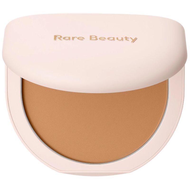RARE BEAUTY - Polvo de Fijación True To Myself Golden Tan 8ml Rare Beauty
