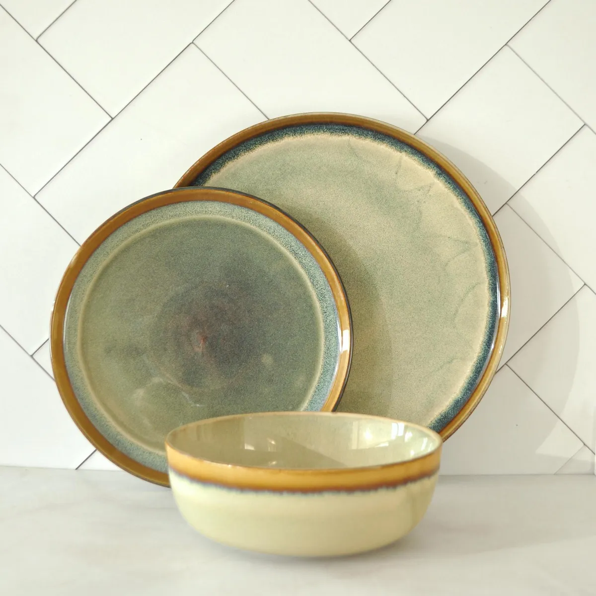 DECO EXPRESS - Juego De Vajilla 18 piezas Loza Cerámica Lisboa