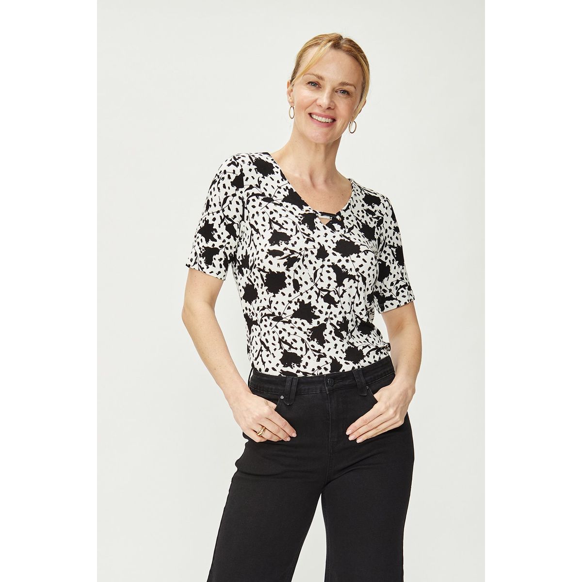 MA GRIFFE - Polera Manga Corta Crudo Mujer Magriffe