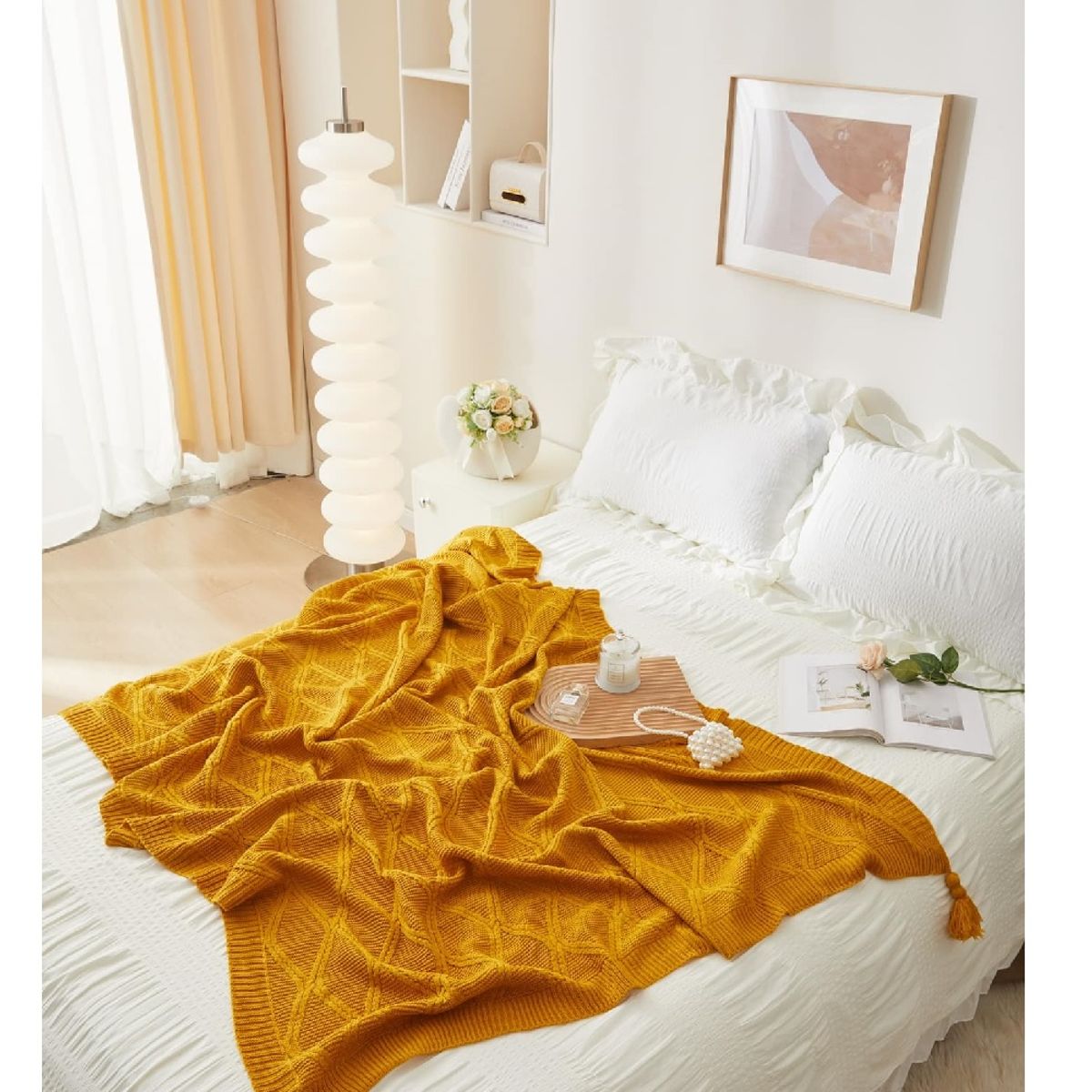 ANGELES DEL HOGAR - Manta Piecera con Ponpones Mostaza