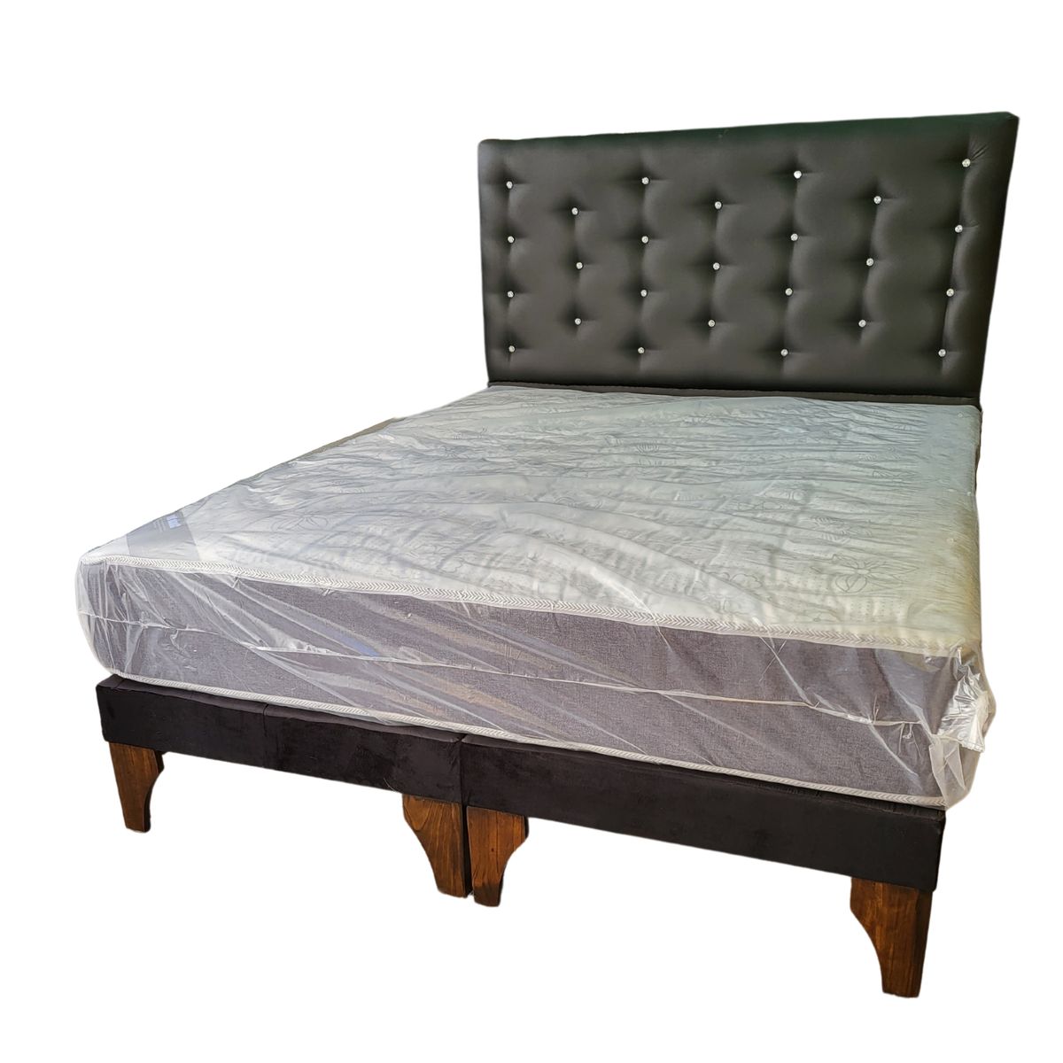 GENERICO - Cama Europea 2 Plazas + Respaldo Negro A Piso + Colchón Resorte