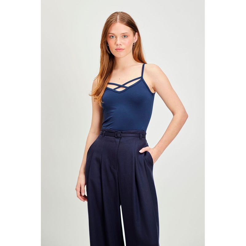 IO - Polera Sin Mangas Azul Marino Mujer Io