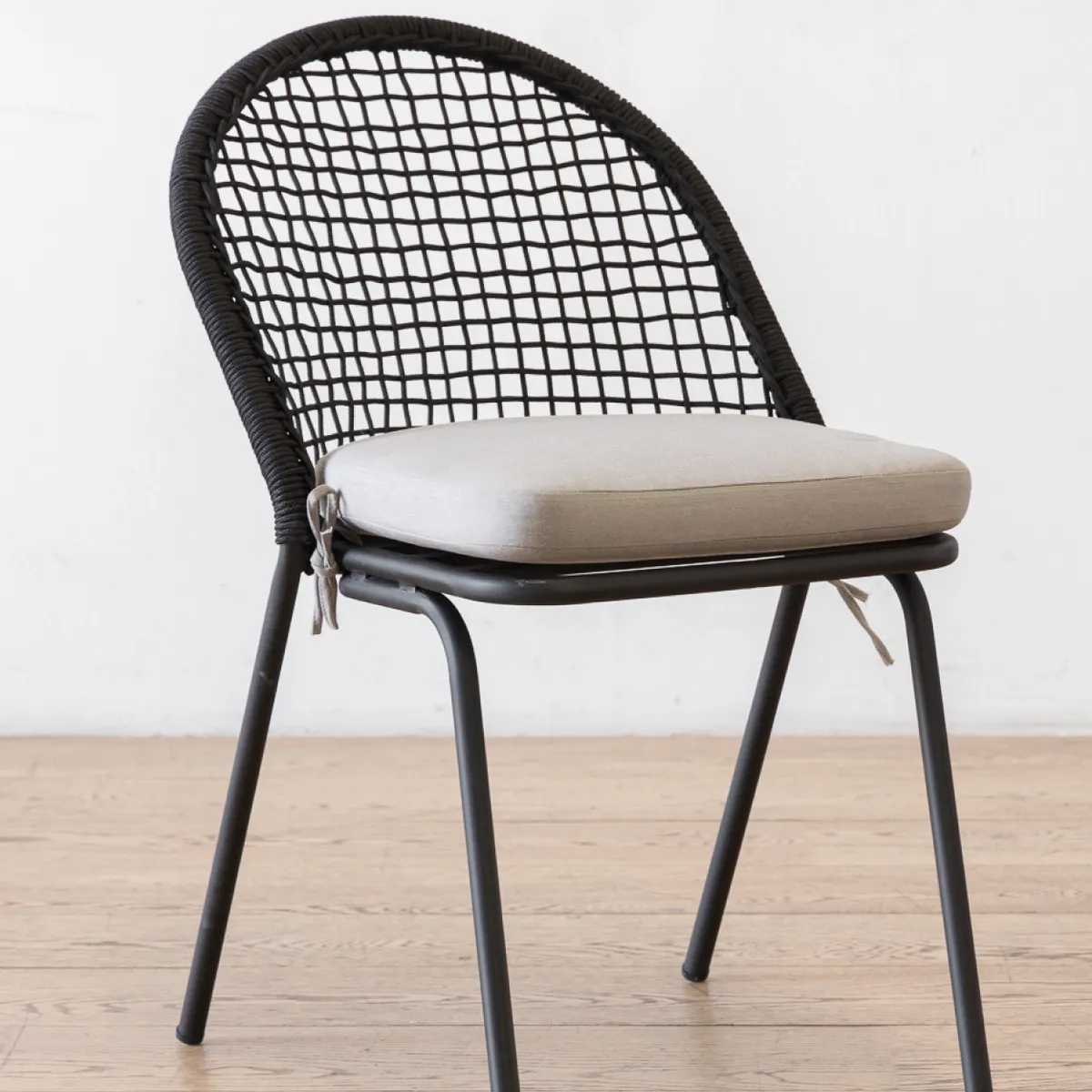 AMOBLE - Silla Terraza Poly Negra Amoblé