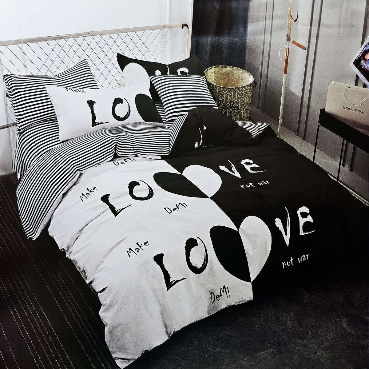 GENERICO - JUEGO DE SABANAS 2.0 PLAZAS QUEEN LOVE BLACK 624