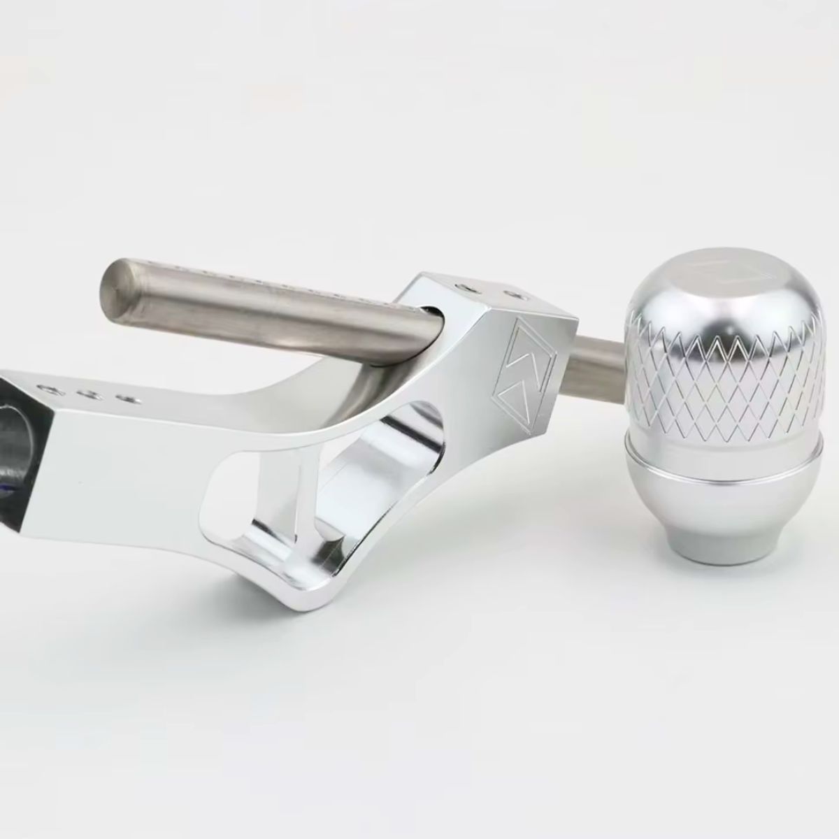 GENERICO - Pomo Palanca De Cambio + Extensión Tuning Universal Plateado