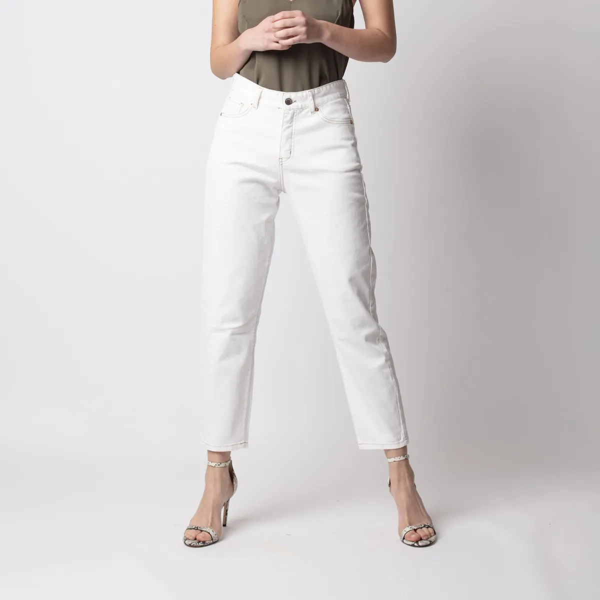 MOMCHIC - Jeans Mom Olivia Crudo