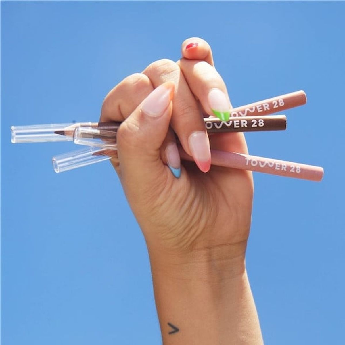 TOWER 28 BEAUTY - Delineador de labios OneLiner + ojos + Mejillas 1pc Tower 28