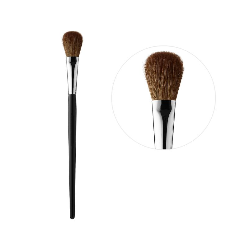MISSI BEAUTY - Pro LINE Brush 692 iluminador