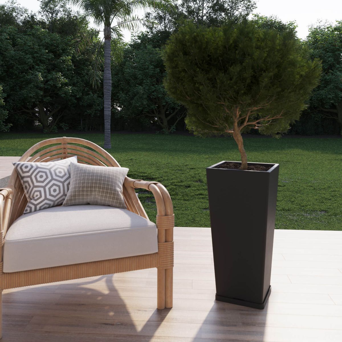 AMALFI - Macetero De Plástico Piramidal 70x33 Cm 55 Litros Con Plato Color Negro