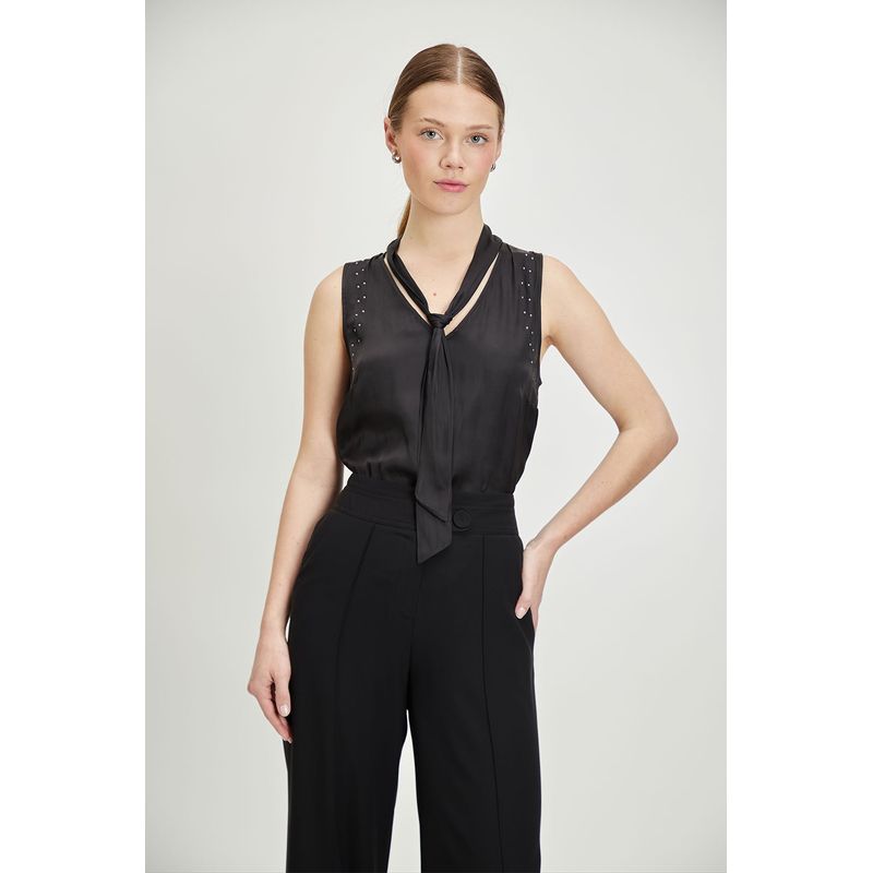 IO - Blusa Lisa Negro iO