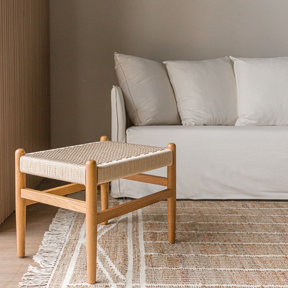 AMOBLE - Piso Borobud Roble Amoblé