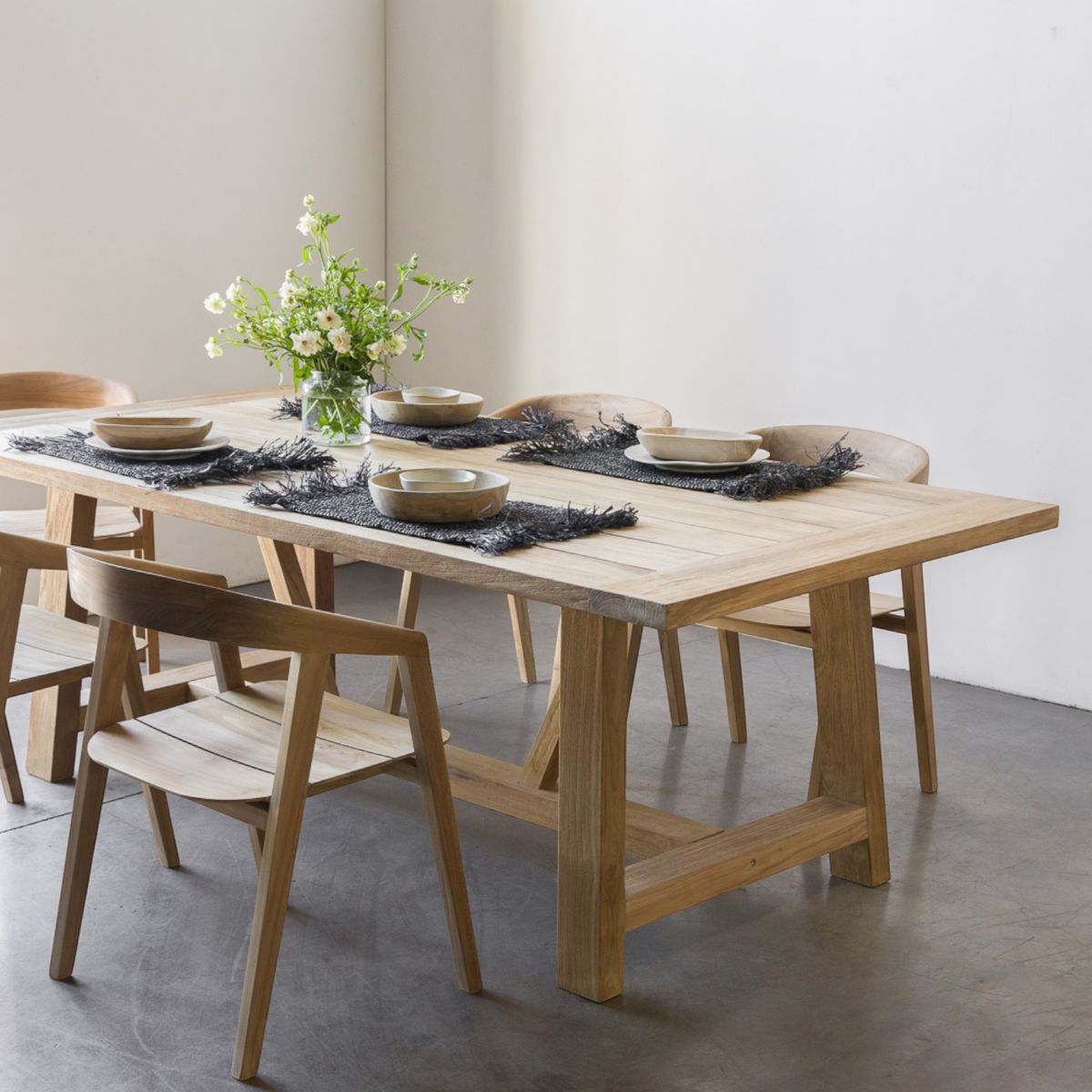 AMOBLE - Mesa De Comedor Jarpa La 220 Amoblé