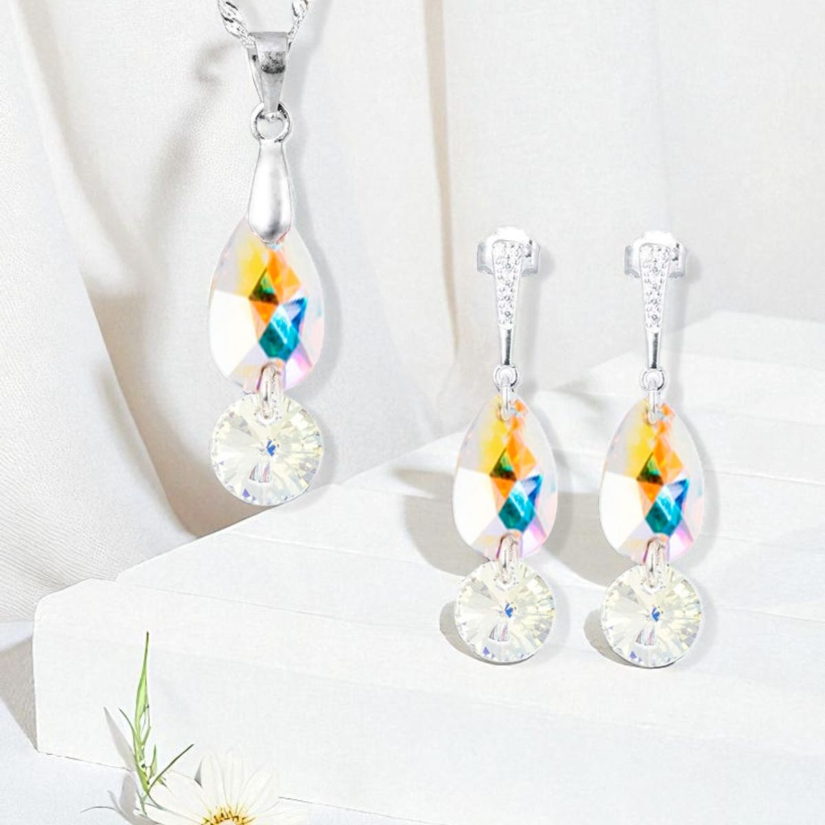 JOYAS MONTERO - Conjunto Manuela Plata 925 creado con cristales de Swarovski® Aurora Boreal